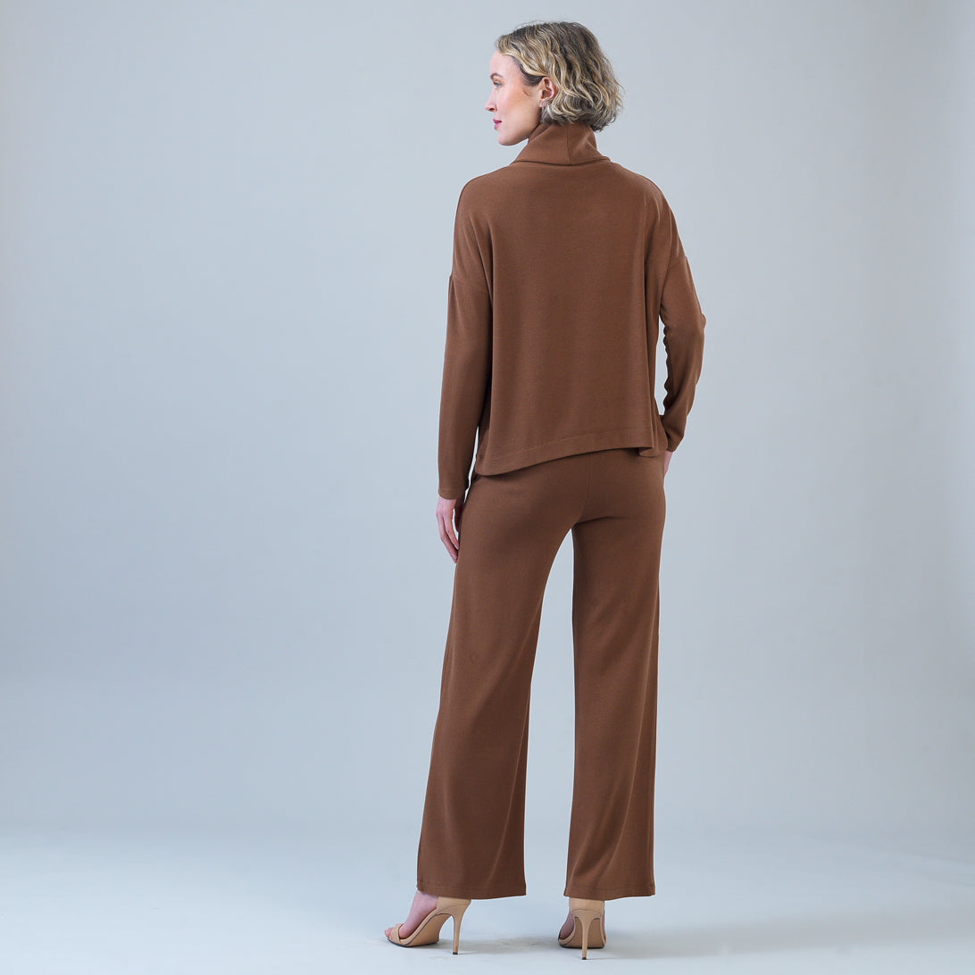 Clara Sun Woo Lounge Knit Tipped Hem Sweater in Camel