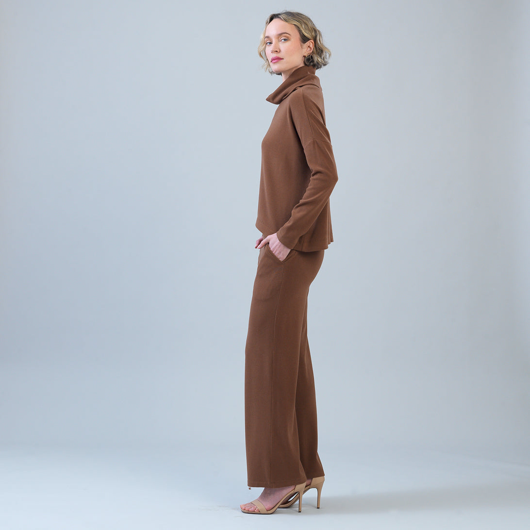 Clara Sun Woo Lounge Knit Tipped Hem Sweater in Camel